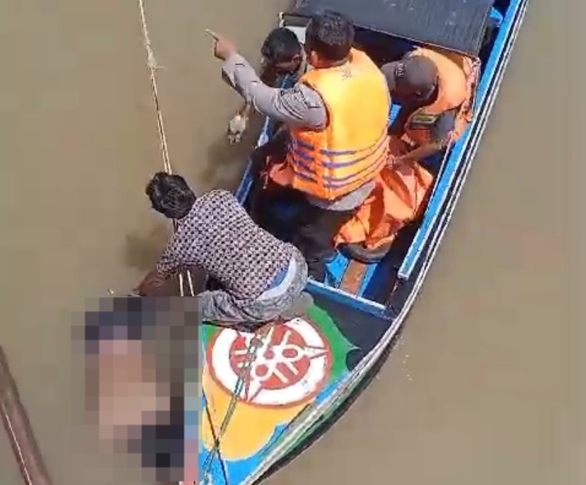 Mayat Pria Tanpa Identitas Ditemukan Mengapung di Sungai Musi