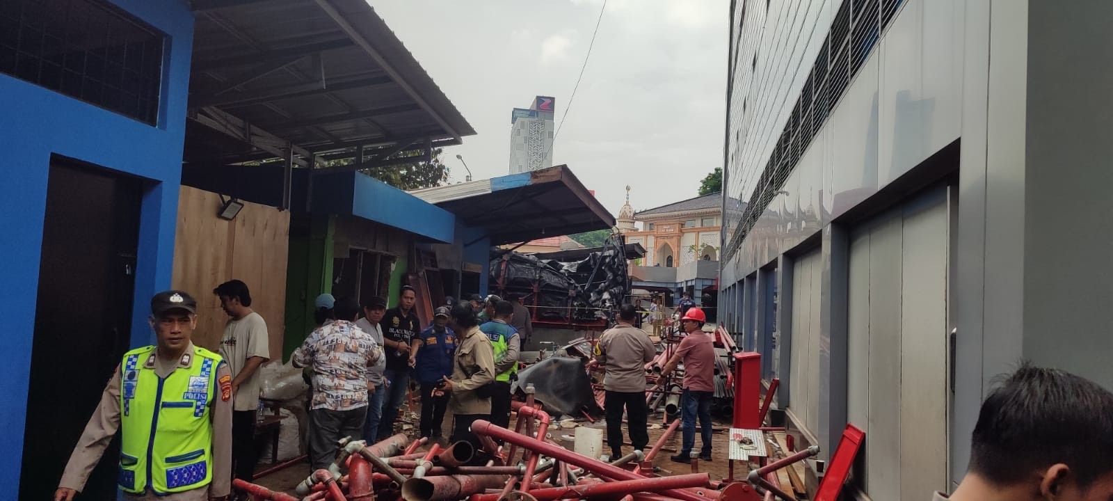 Polisi Sebut Tidak Ada Korban Jiwa Akibat Kebakaran di Gedug PLN UID S2JB