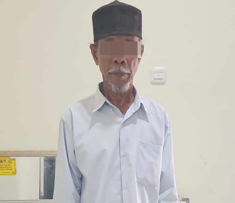 Ancam Petugas Linmas Pakai Sajam, Kakek 68 Tahun di Palembang Ditangkap Polisi