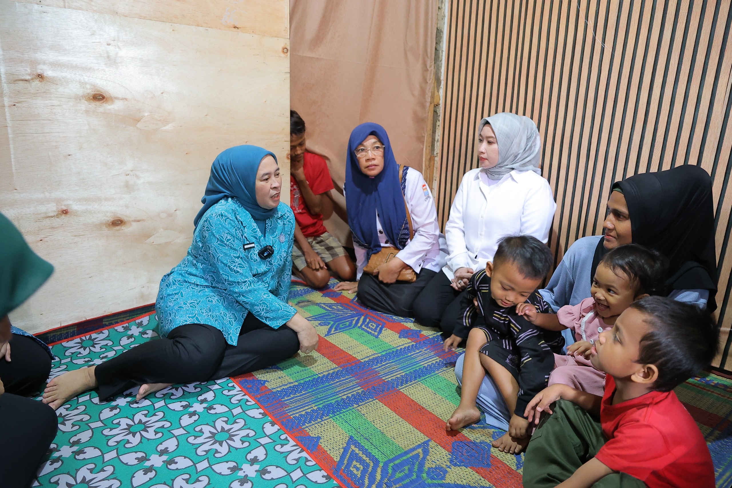 Ketua TP PKK Palembang Salurkan Bantuan Tambahan bagi Anak Berisiko Stunting