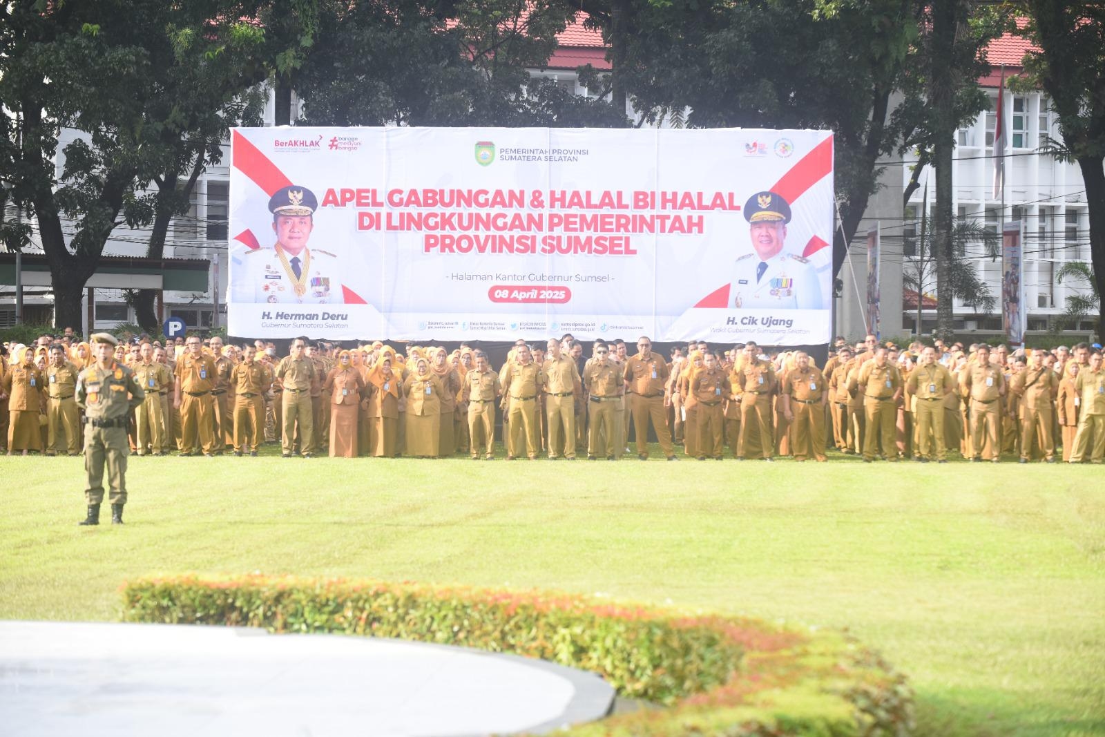 Wagub Sumsel Cik Ujang Pimpin Apel Perdana Pasca Lebaran, Serukan Semangat Baru untuk Pengabdian Lebih Baik