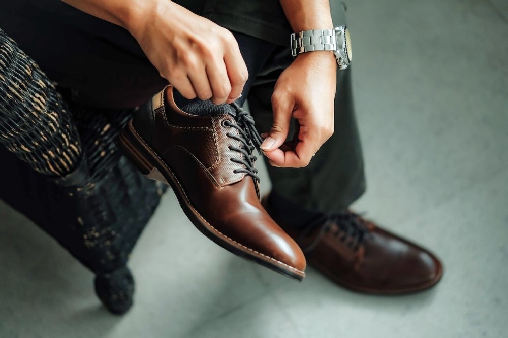 Nyaman Seharian, Ikuti 3 Trik Jitu Memilih Sepatu