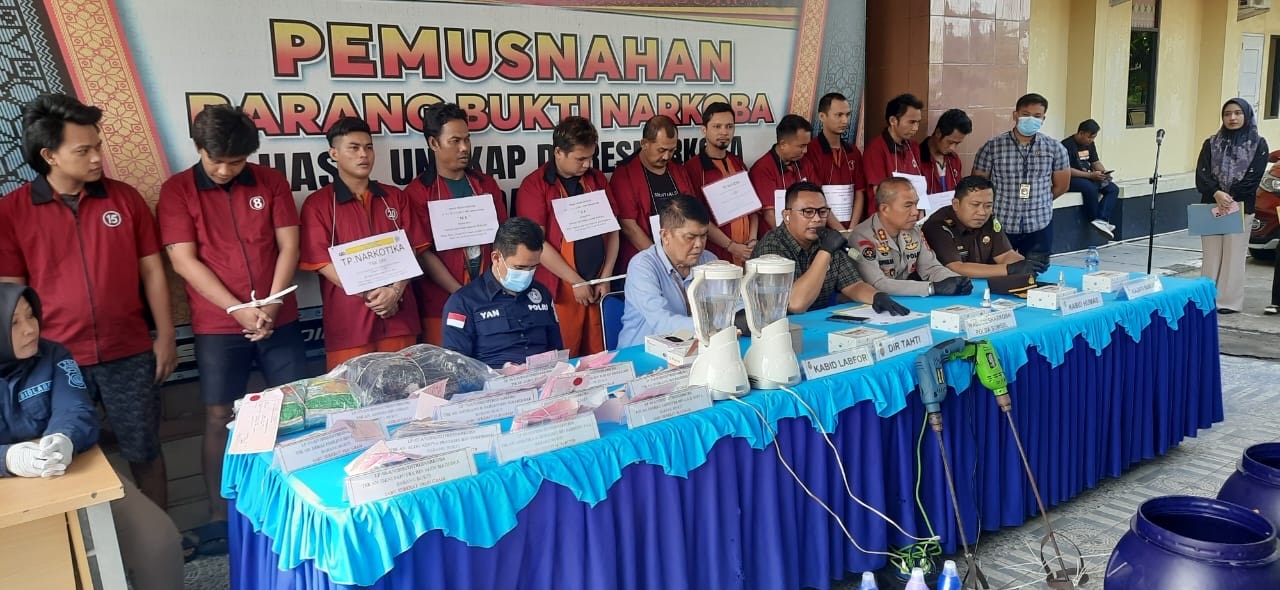 Polda Sumsel Musnahkan 11,7 Kg Sabu dan 1.317 Butir Ekstasi, Diduga Terkait Jaringan Besar
