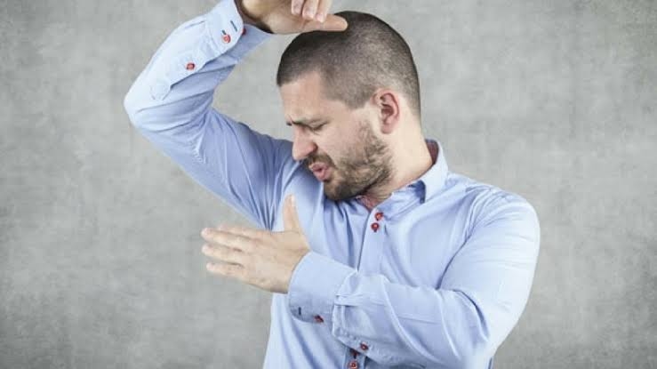 5 Makanan yang Bisa Bikin Badan Bau, Hati-Hati Kalau Mau Ketemu Gebetan!