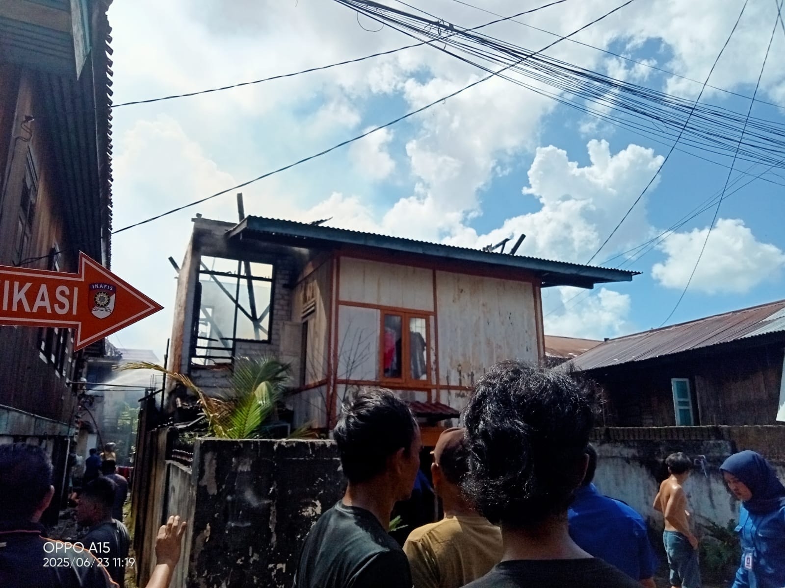 Rumah Panggung Kayu di Lorong Sungai Gerong Palembang Ludes Terbakar, Diduga Korsleting Listrik