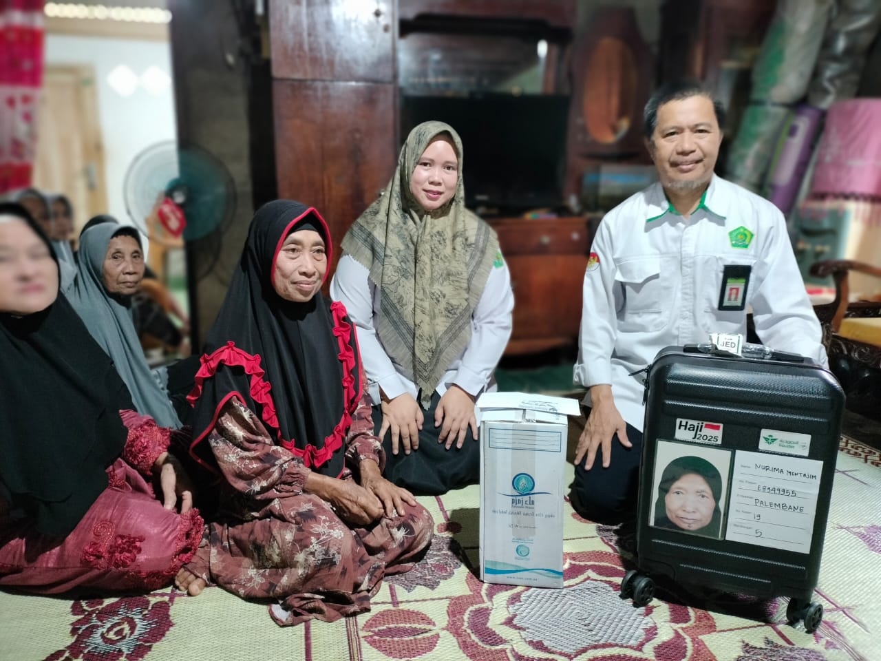 Koper dan Air Zamzam Milik Jemaah Haji Asal Pagar Alam yang Belum Kembali, Diserahkan ke Keluarga