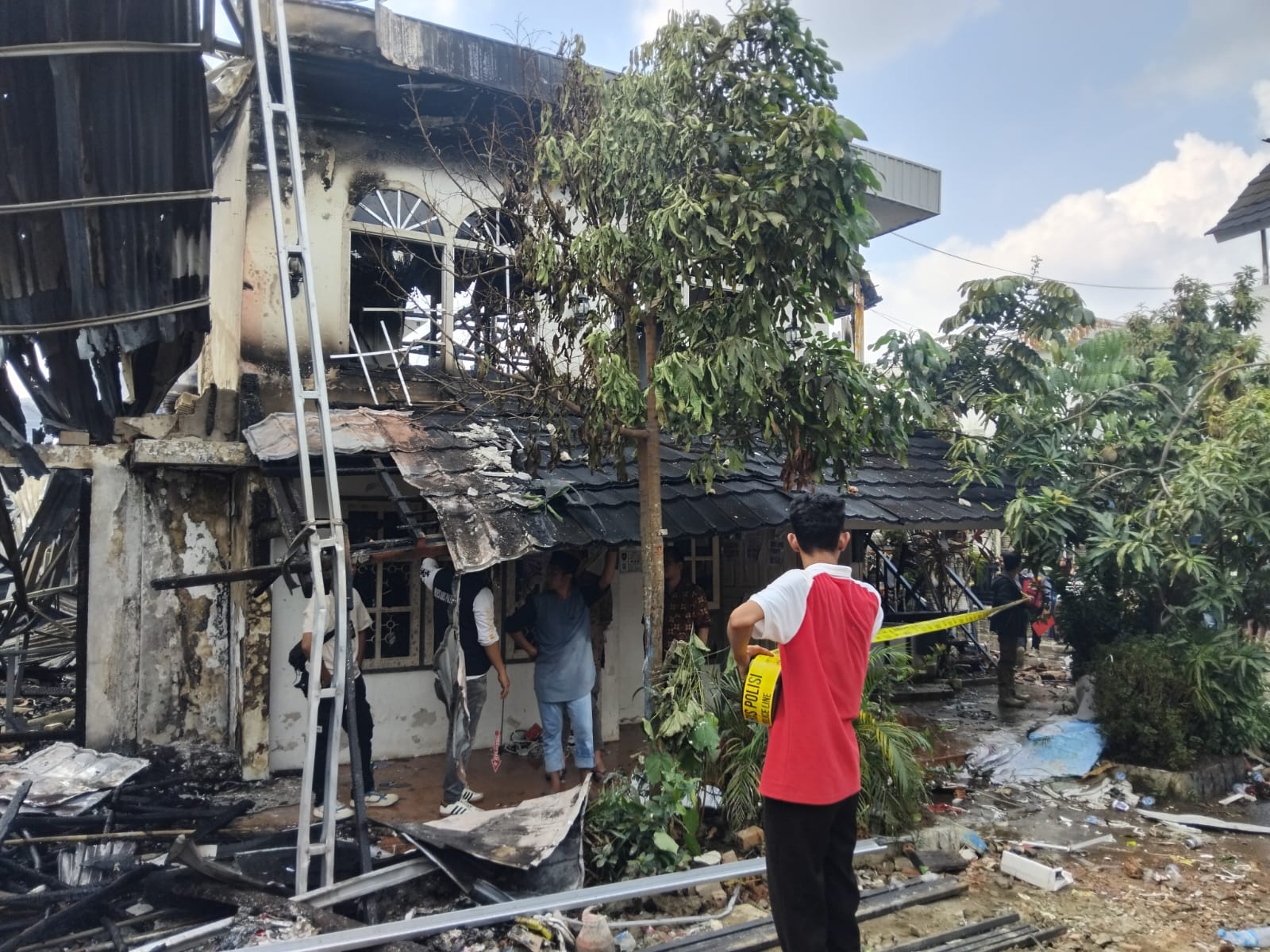 Kebakaran Saat Salat Jumat, Dua Rumah di Palembang Ludes Dilahap Si Jago Merah