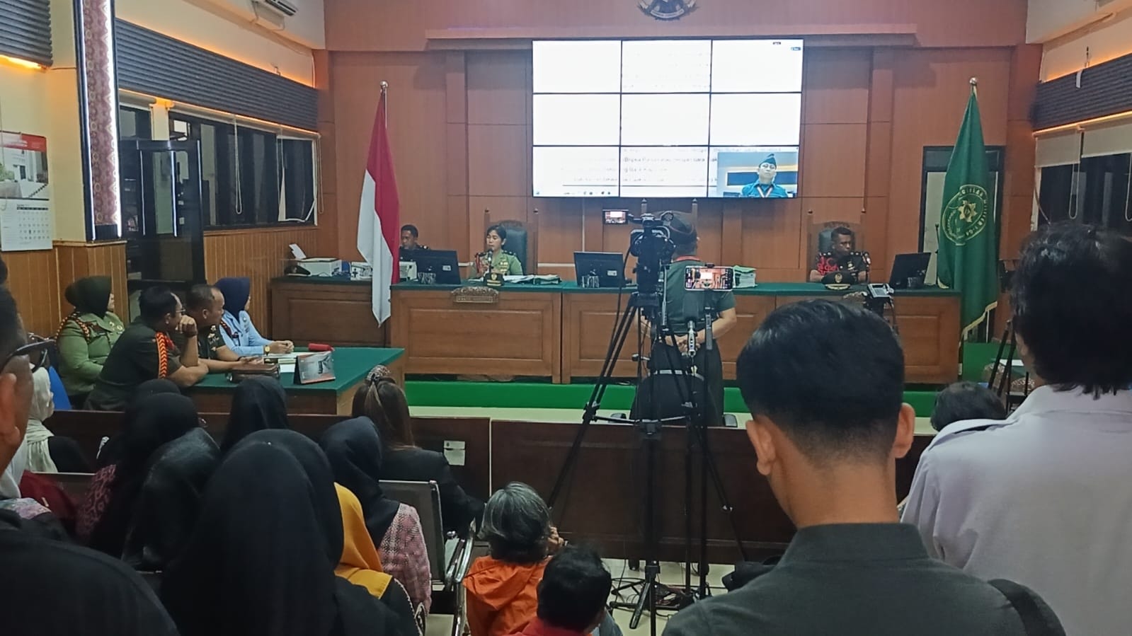 Vonis 3,6 Tahun Penjara dan Pemecatan untuk Peltu Yun Hery Lubis, Keluarga Korban Bawa Mawar Hitam ke Sidang