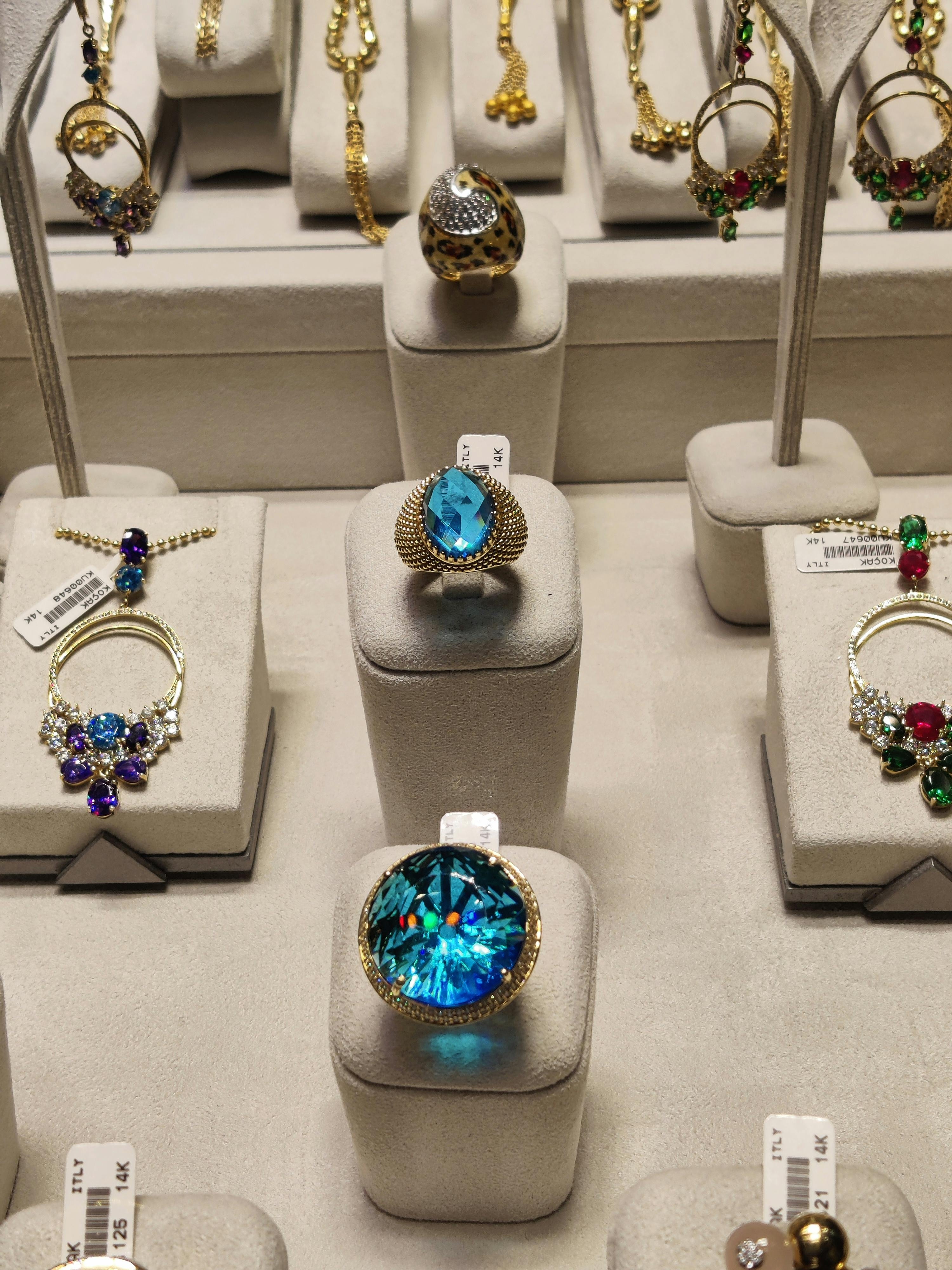 Rincian Harga Emas Perhiasan Palembang Selasa 16 September 2025