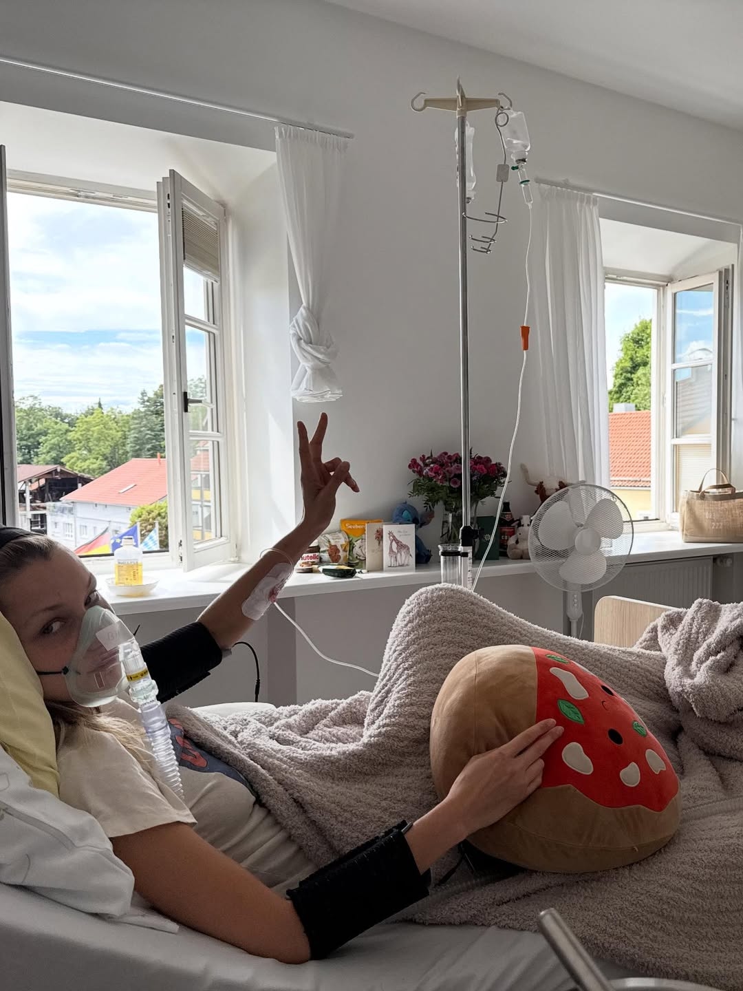 Mengenal Lyme Disease, Penyakit yang Diderita Bella Hadid Sejak Usia 16 Tahun