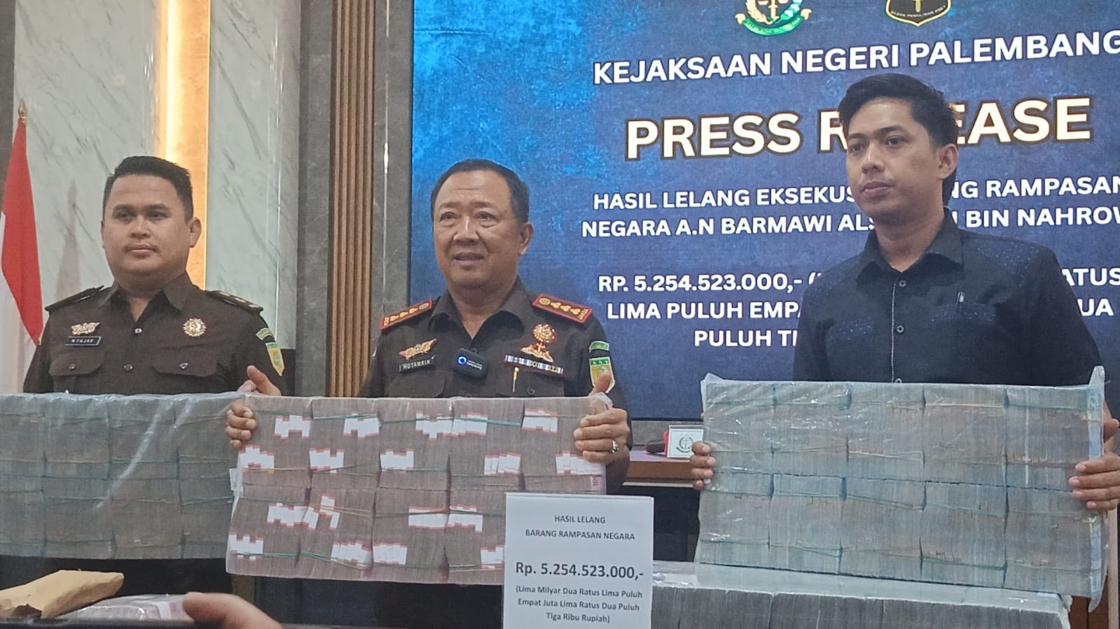 Hasil Lelang Aset Narkoba, Kejari Palembang Setor Rp5,2 Miliar ke Kas Negara
