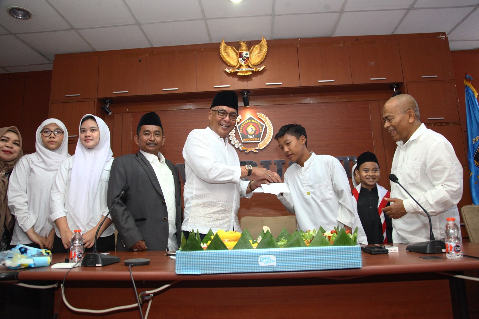 Tasyakuran dan Santunan Anak Yatim Tandai Kembalinya PWI ke "Rumah Lama"