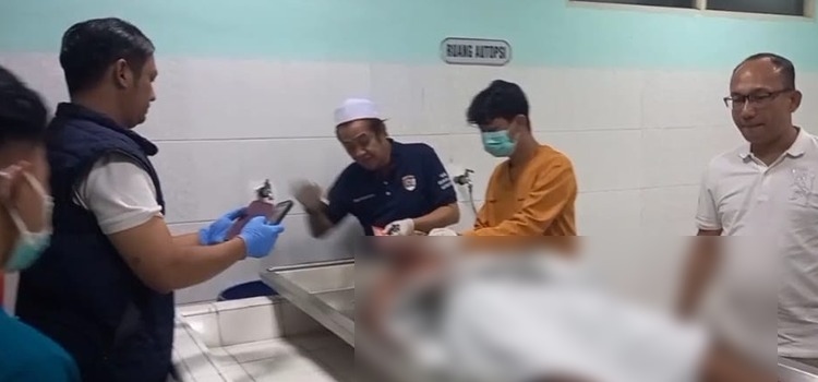 Pria Gangguan Jiwa Tewas Dianiaya Oleh Anak dan Bapak di Palembang