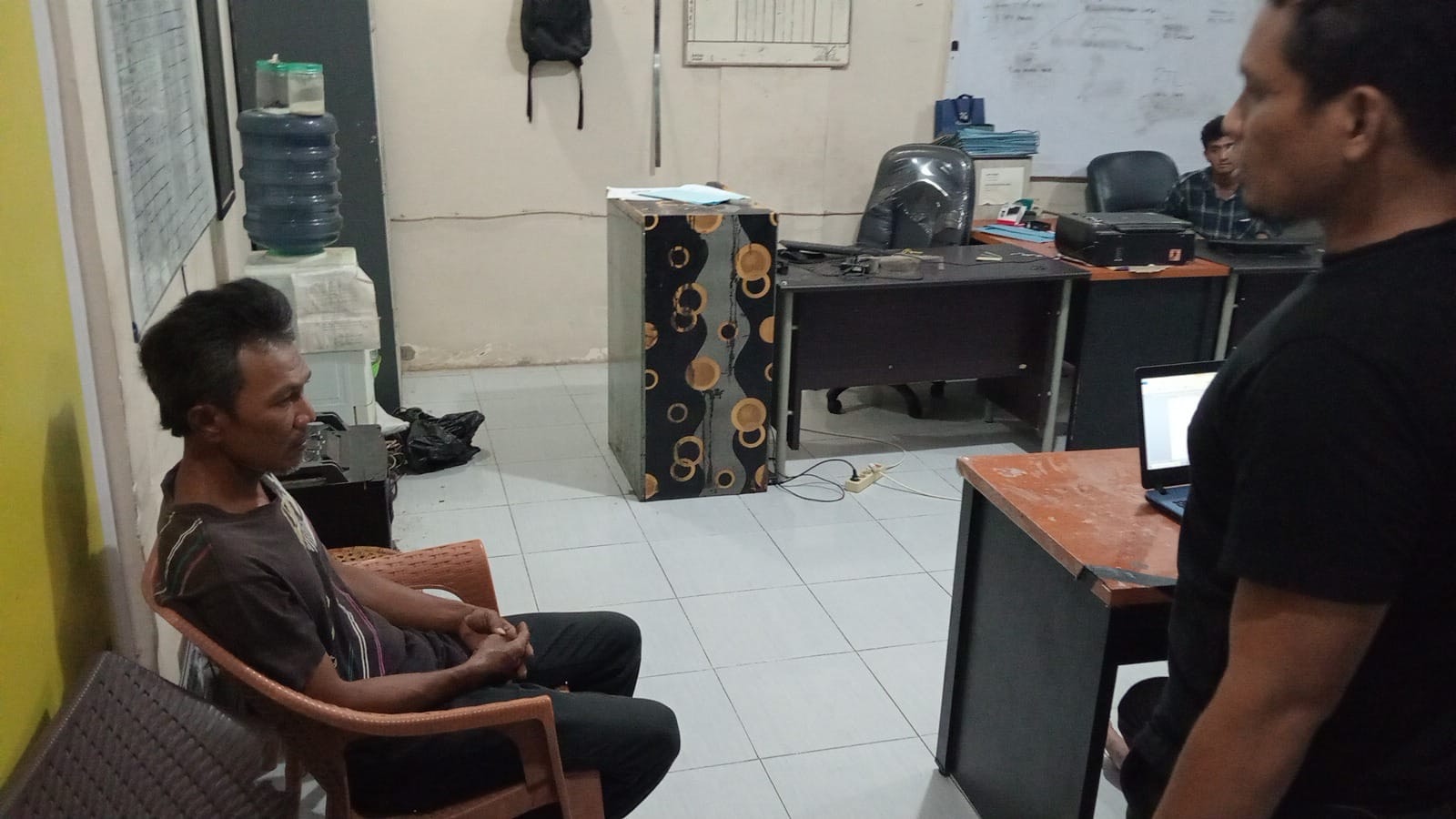 Dendam Cinta Berujung Maut, Pria di Palembang Tewas Ditusuk Suami Selingkuhannya di Depan Masjid