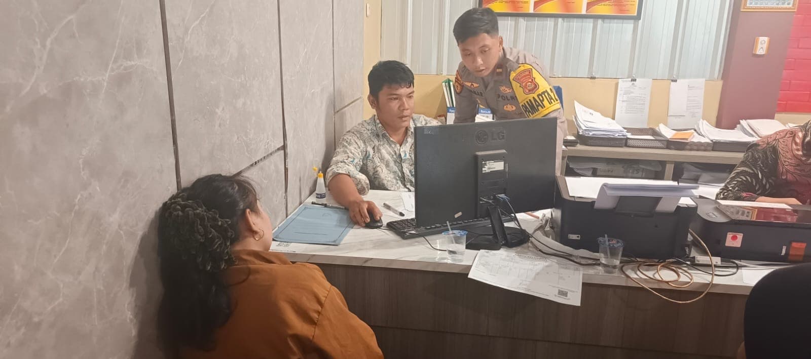 Cemburu Foto Tak Ada di Facebook, Suami di Palembang Pukul Istri hingga Lebam