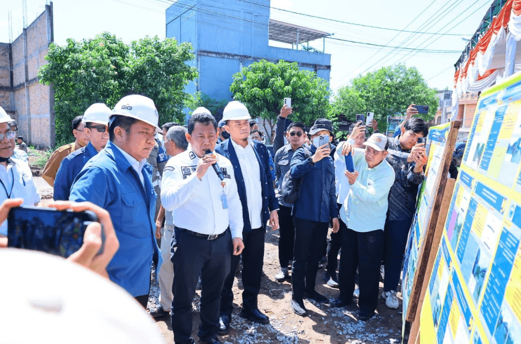 Herman Deru Groundbreaking Jalan Batu Kuning-Kurup OKU, Tekankan Disiplin ODOL Demi Keselamatan Warga
