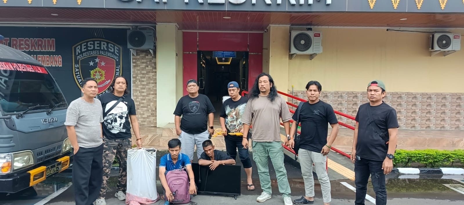 Dua Garong Rumah Kosong di Palembang Dibekuk Polisi, Bobol Rumah Lewat Atap