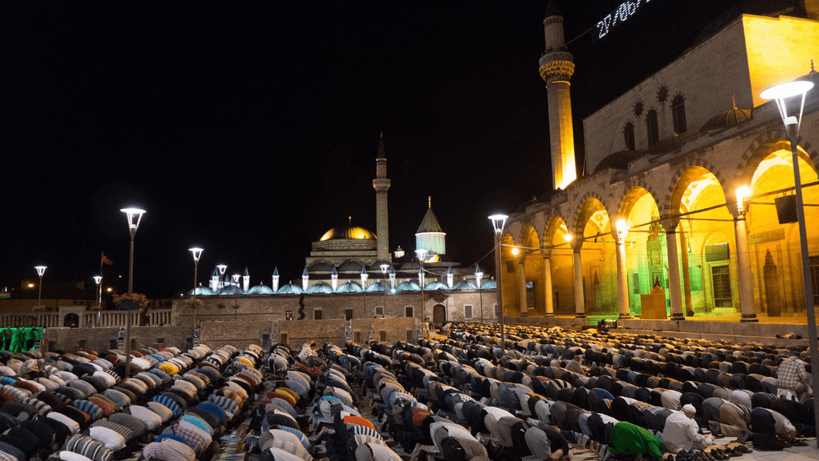 Niat dan Cara Salat Tarawih, Panduan Lengkap Menyambut Malam Ramadan