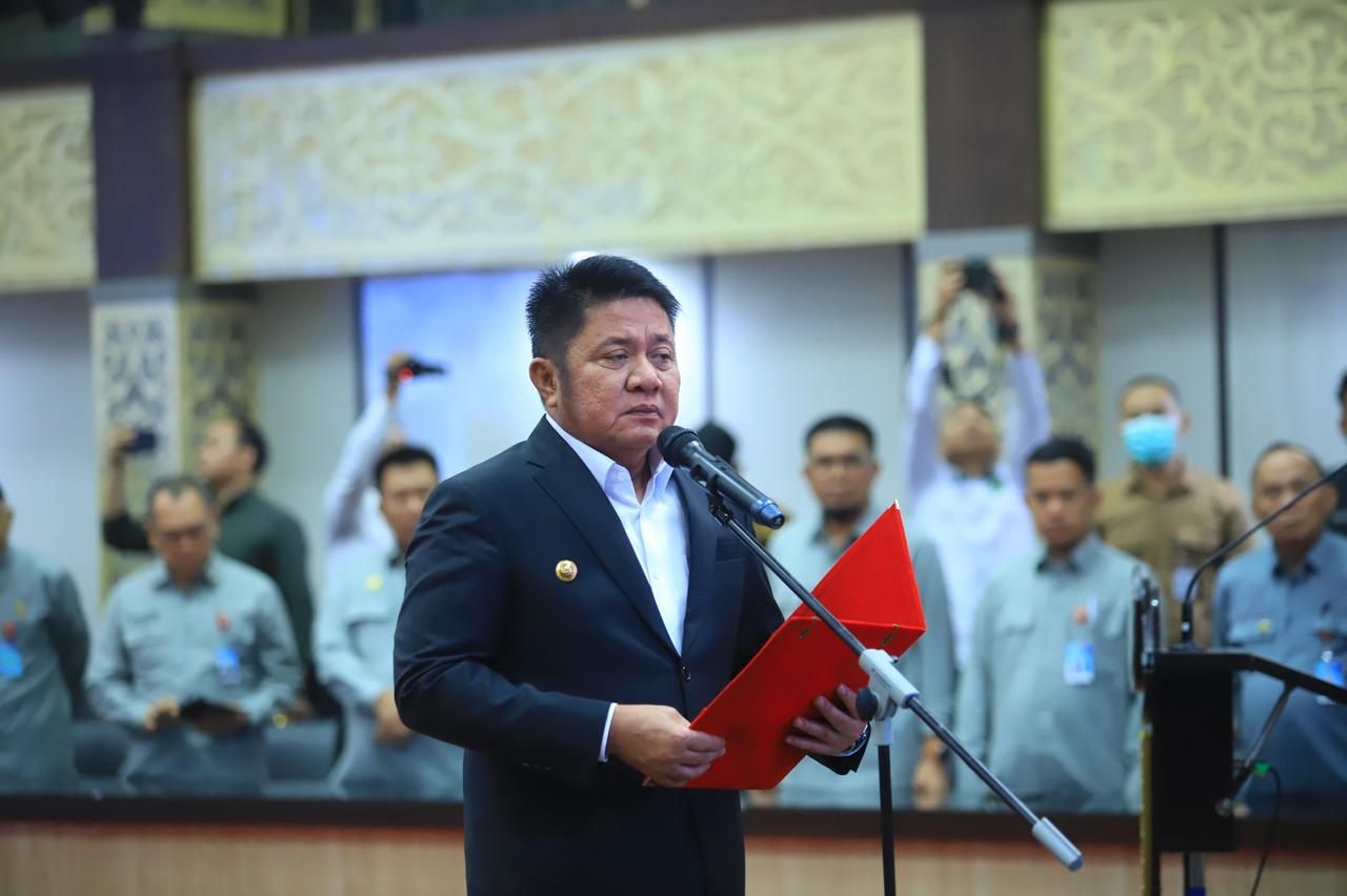 Perkuat Kepercayaan Muzakki, Gubernur Herman Deru Lantik Kepengurusan BAZNAS Sumsel 2025–2030